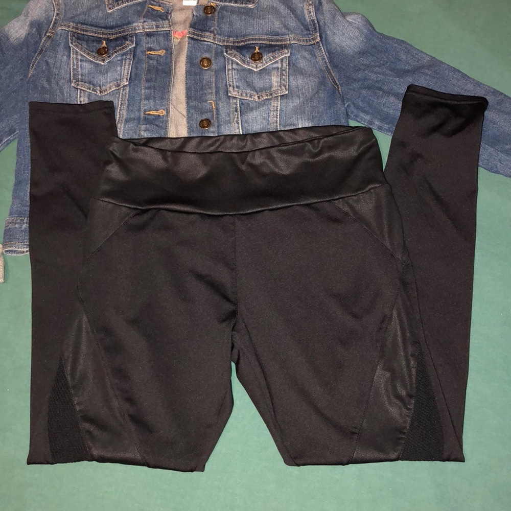 Pleather Leggings With Mesh Accent - Picture 3 of 3